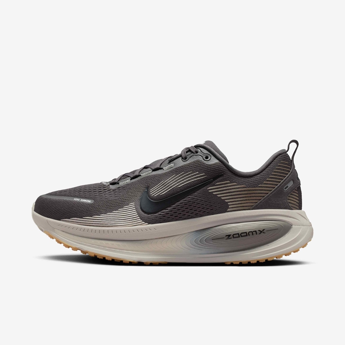 Nike Vomero 18 model illustration
